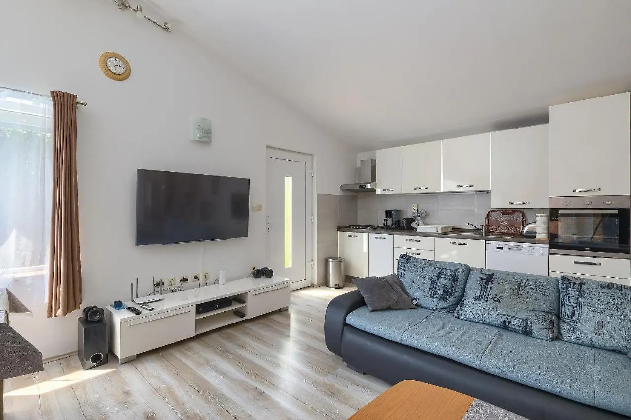 Holiday House Danijela Medulin 0*,