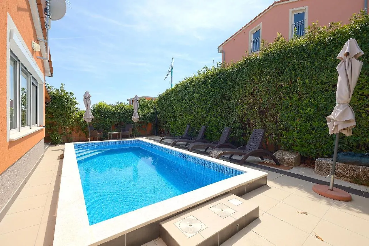 Holiday House Danijela Medulin Villa