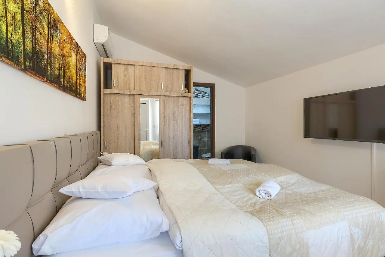 Holiday House Danijela Medulin Villa